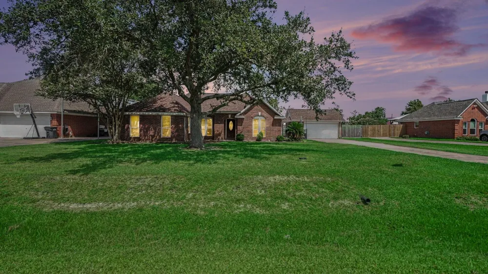 3119 Kathleen Drive Mont Belvieu, TX 77523