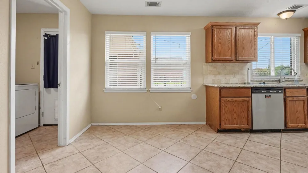 3119 Kathleen Drive Mont Belvieu, TX 77523