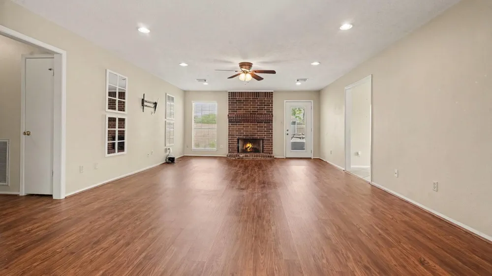 3119 Kathleen Drive Mont Belvieu, TX 77523