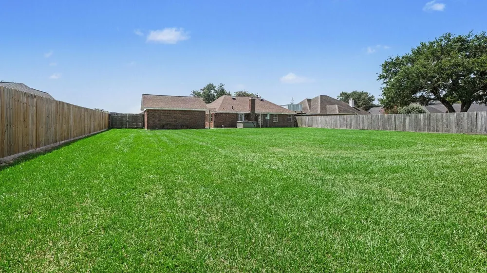 3119 Kathleen Drive Mont Belvieu, TX 77523