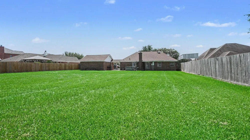3119 Kathleen Drive Mont Belvieu, TX 77523