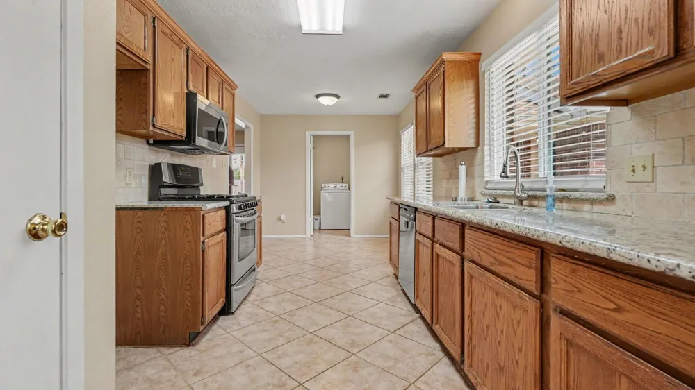 3119 Kathleen Drive Mont Belvieu, TX 77523