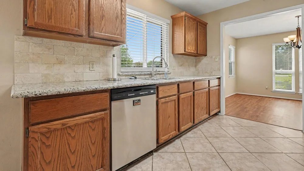 3119 Kathleen Drive Mont Belvieu, TX 77523