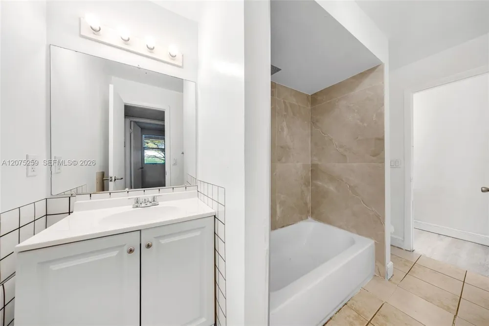 1237 SW 46th Ave #806 Pompano Beach, FL 33069