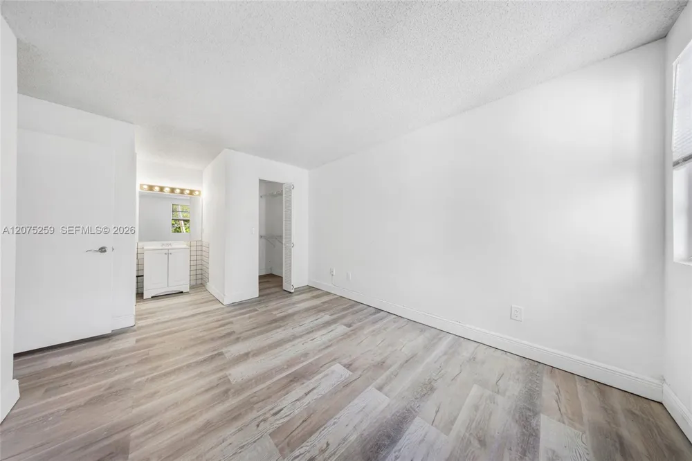 1237 SW 46th Ave #806 Pompano Beach, FL 33069