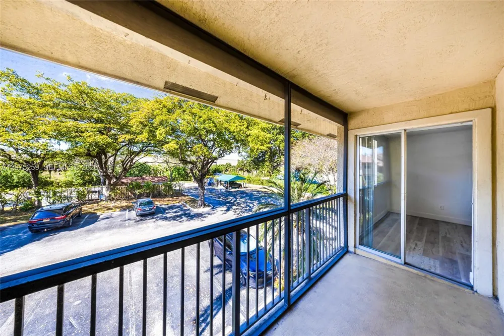 1237 SW 46th Ave #806 Pompano Beach, FL 33069