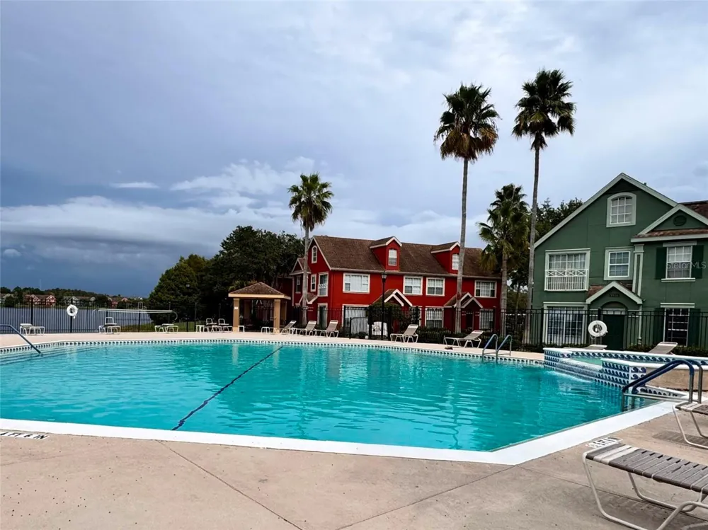 9842 LAKE CHASE ISLAND WAY Tampa, FL 33626