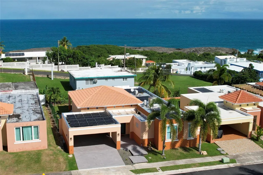 a-8 ICACOS Manati, PR 00674