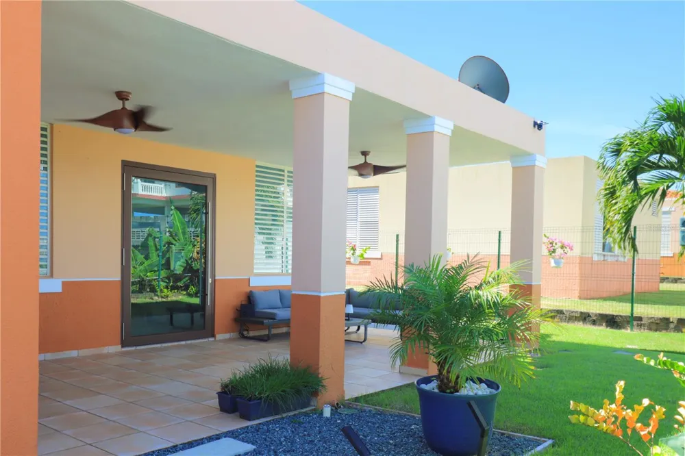a-8 ICACOS Manati, PR 00674