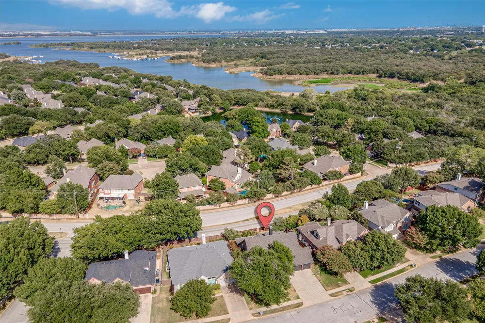 2710 Cobblestone Drive Grapevine, TX 76051
