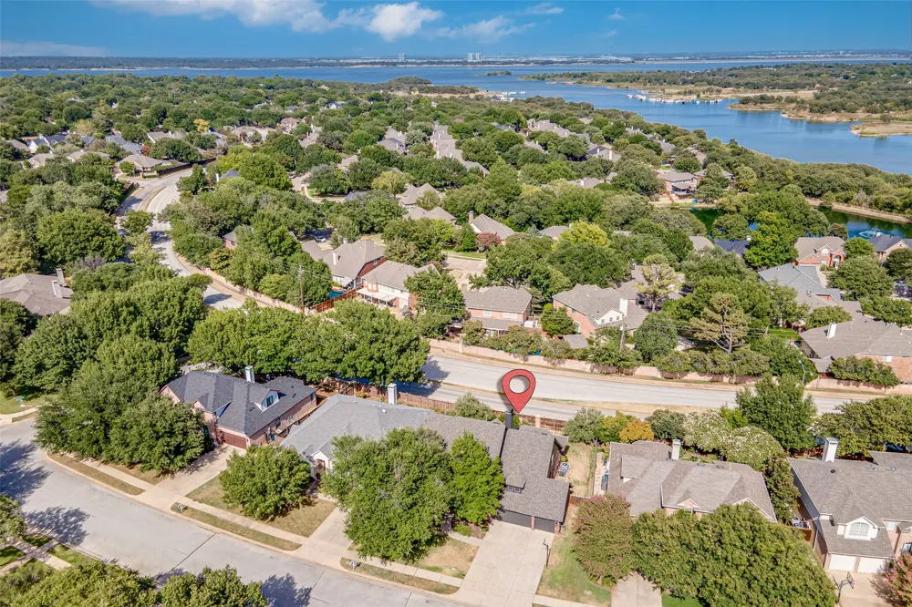 2710 Cobblestone Drive Grapevine, TX 76051