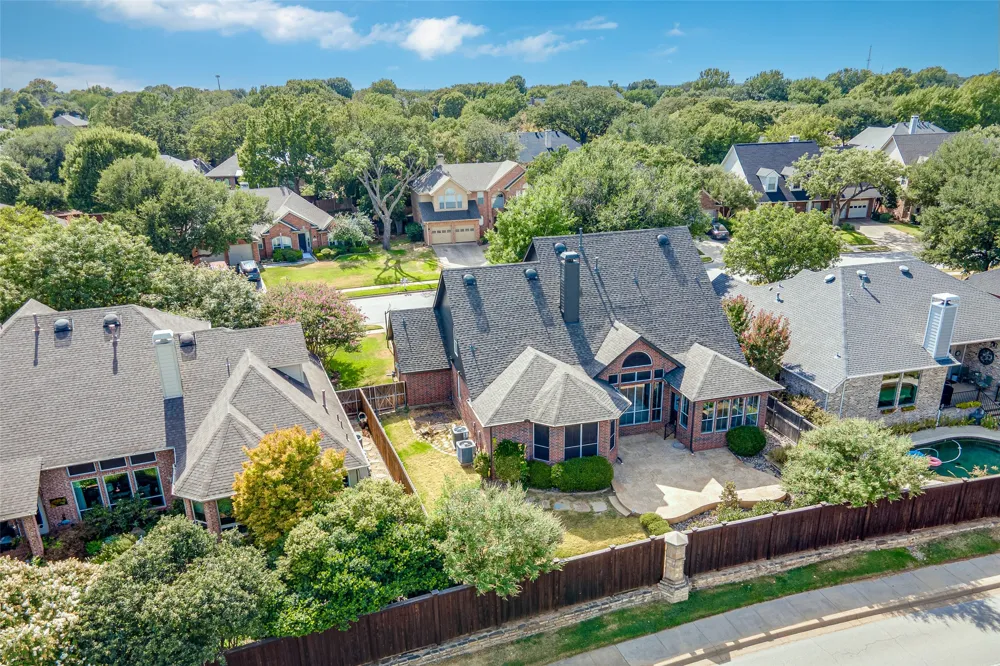2710 Cobblestone Drive Grapevine, TX 76051
