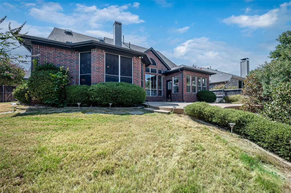 2710 Cobblestone Drive Grapevine, TX 76051