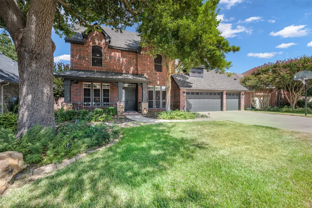 2710 Cobblestone Drive Grapevine, TX 76051