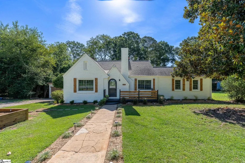 909 W Georgia Road Woodruff, SC 29388