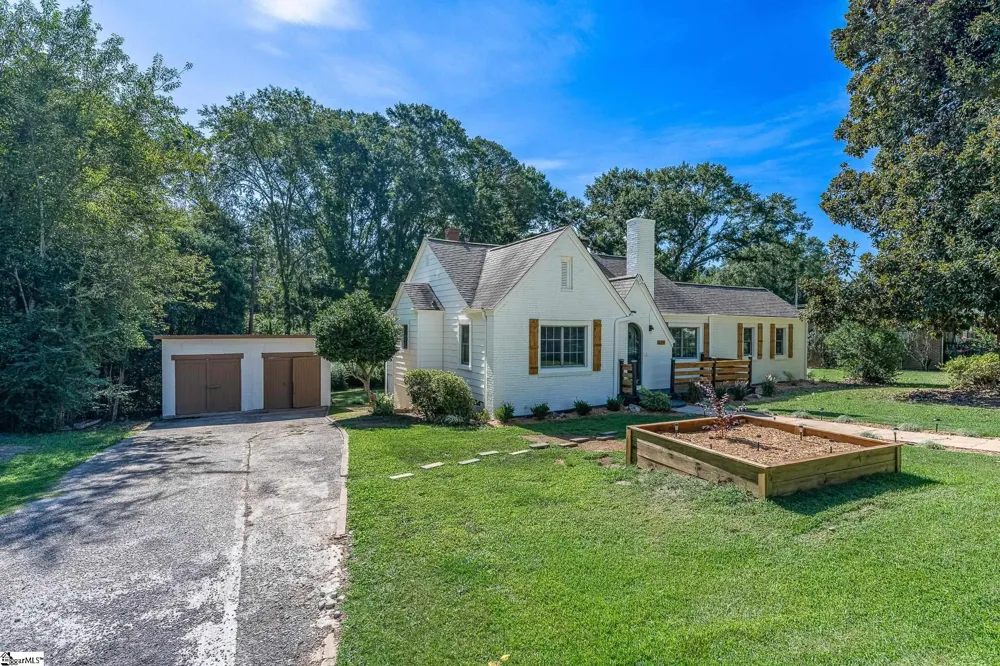 909 W Georgia Road Woodruff, SC 29388