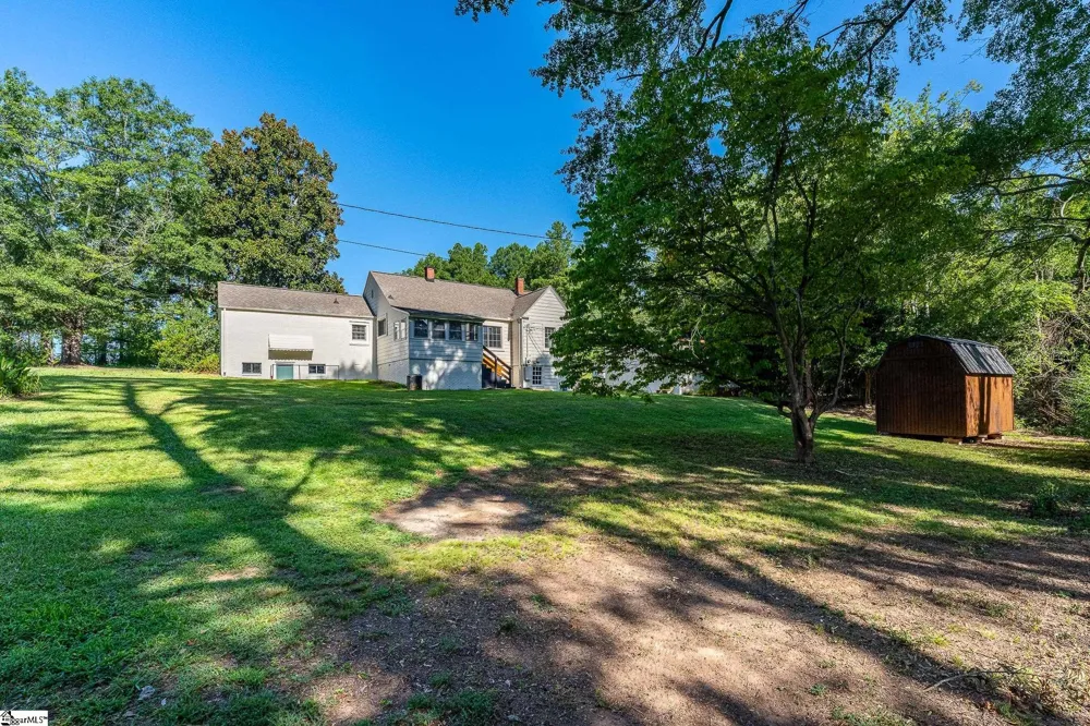 909 W Georgia Road Woodruff, SC 29388