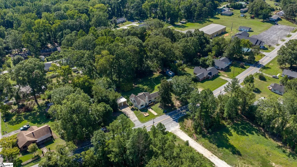 909 W Georgia Road Woodruff, SC 29388