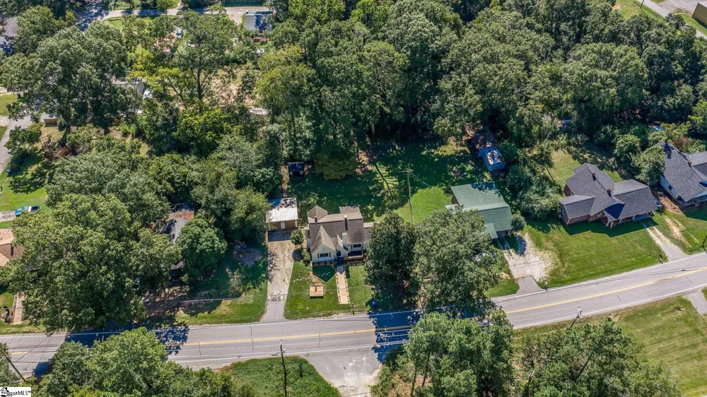 909 W Georgia Road Woodruff, SC 29388
