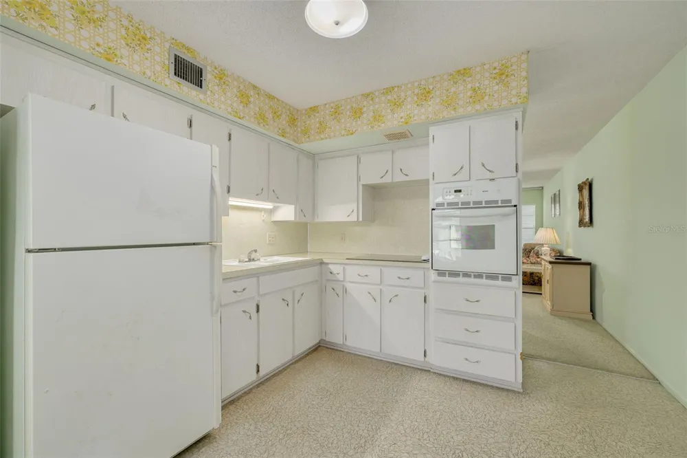 2455 FINLANDIA LANE #63 Clearwater, FL 33763