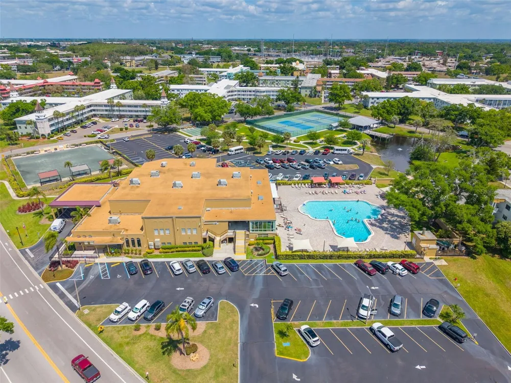 2455 FINLANDIA LANE #63 Clearwater, FL 33763