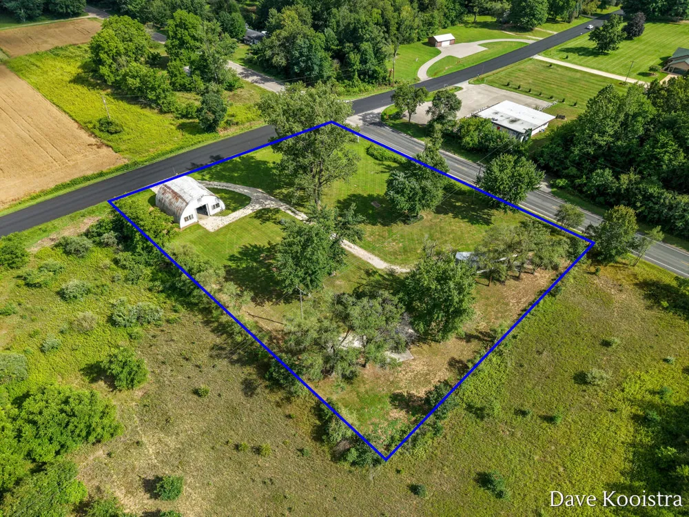 3606 30th Street Hamilton, MI 49419