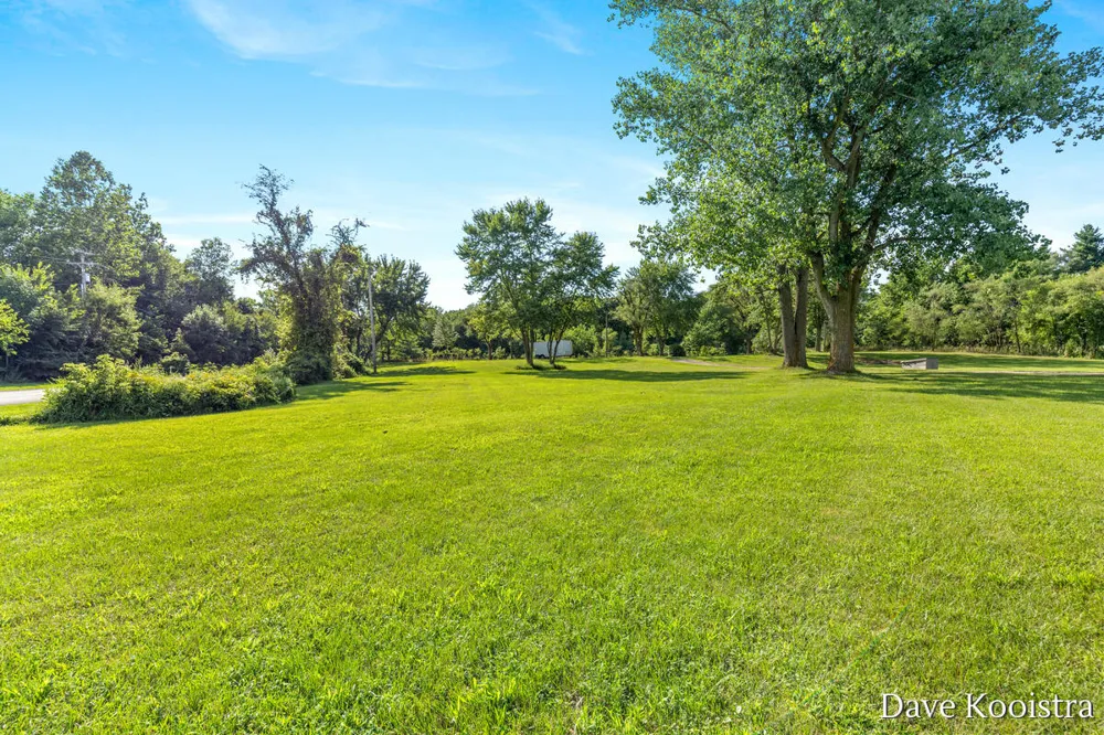 3606 30th Street Hamilton, MI 49419