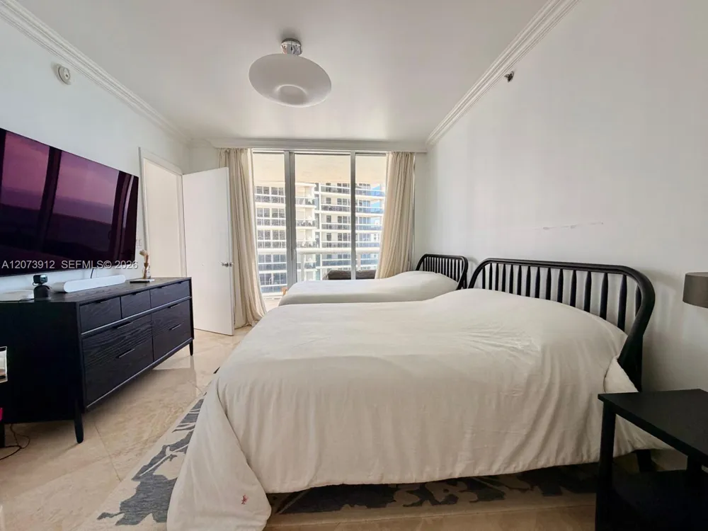 1830 S Ocean Dr #2108 Hallandale Beach, FL 33009