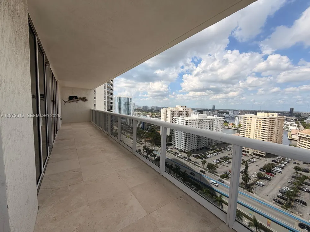 1830 S Ocean Dr #2108 Hallandale Beach, FL 33009