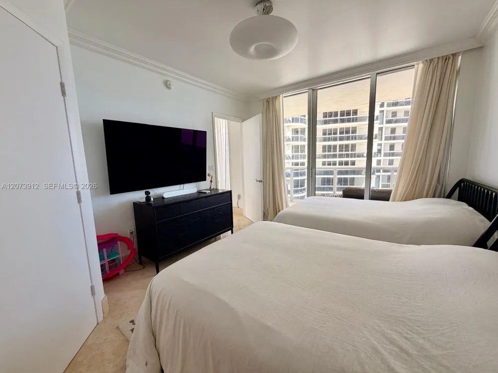 1830 S Ocean Dr #2108 Hallandale Beach, FL 33009