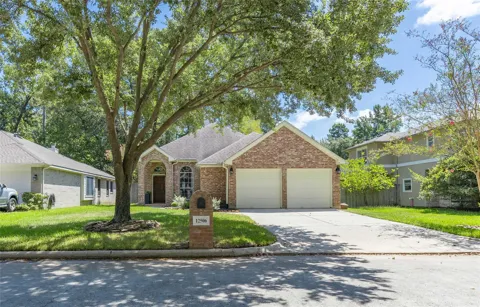 12506 Lakeview Drive