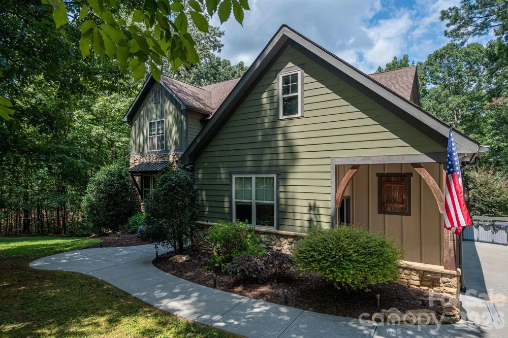 1903 Miners Creek Drive Lincolnton, NC 28092