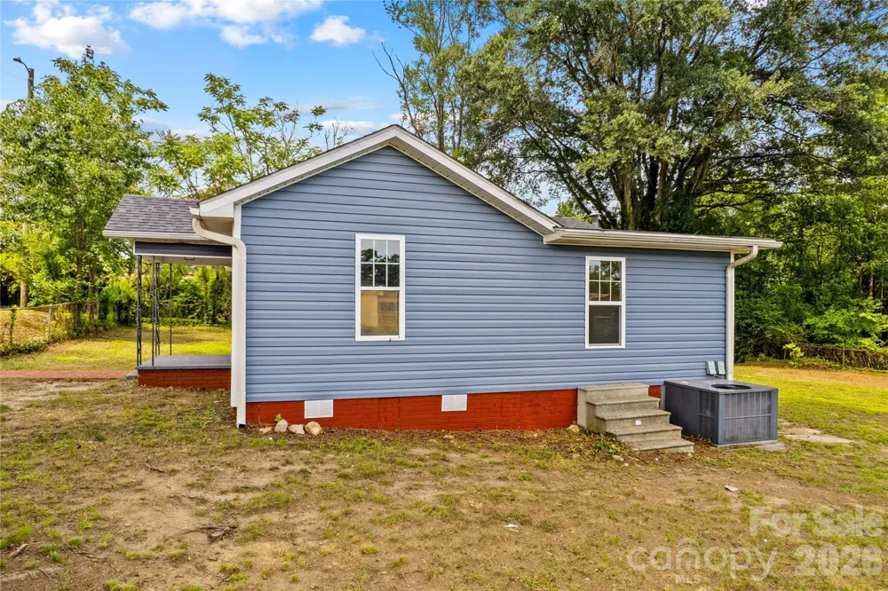 715 Central Avenue Landis, NC 28088