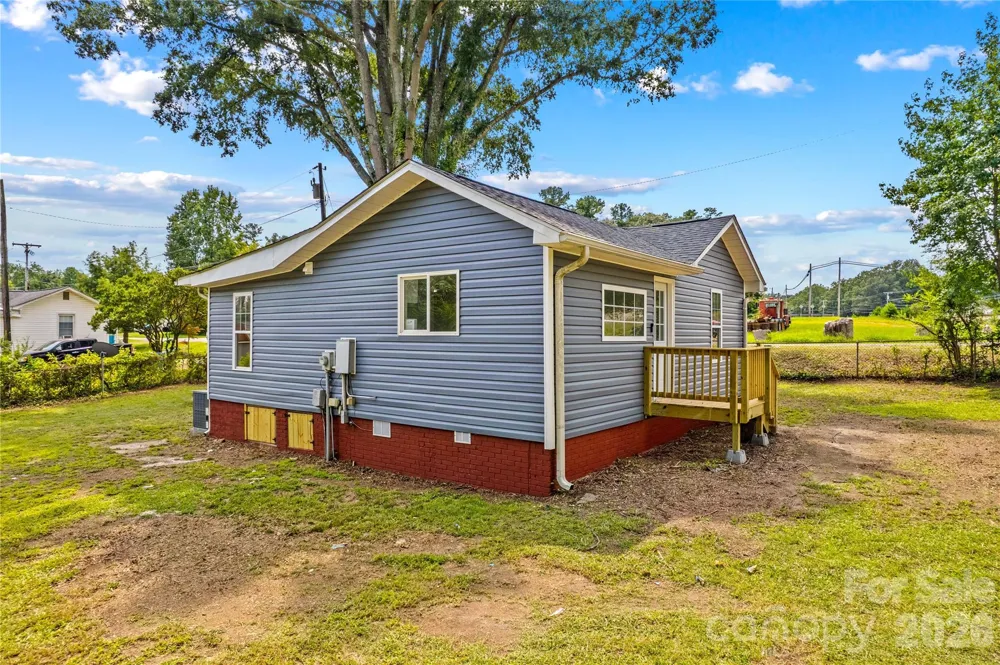 715 Central Avenue Landis, NC 28088