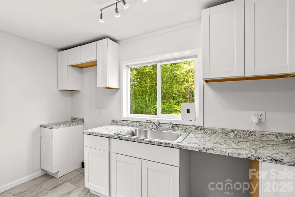 715 Central Avenue Landis, NC 28088