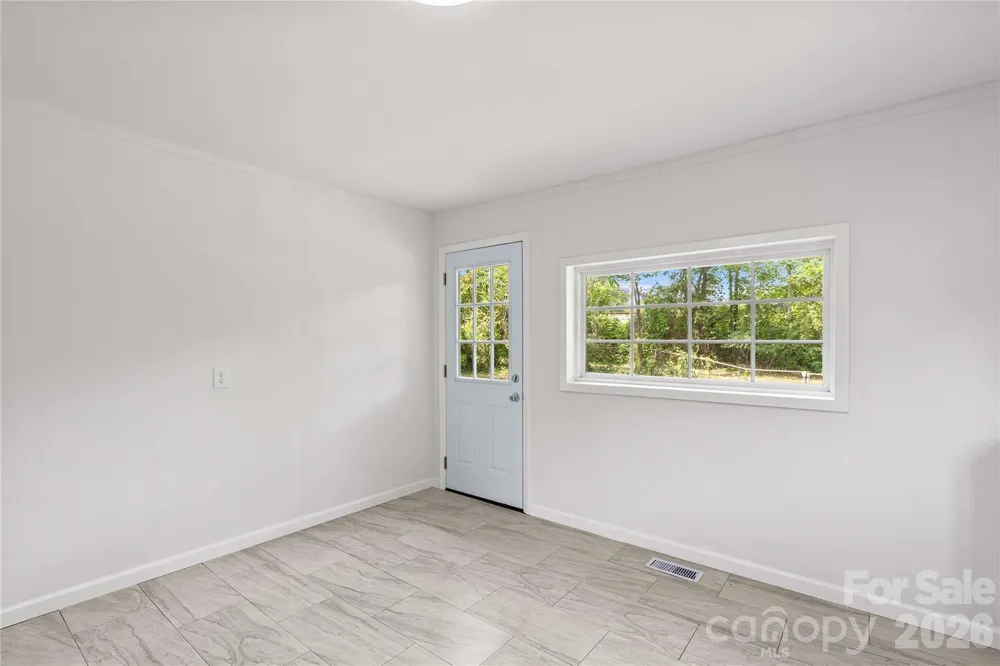 715 Central Avenue Landis, NC 28088