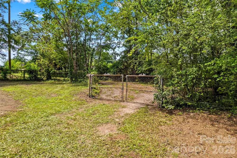 715 Central Avenue Landis, NC 28088