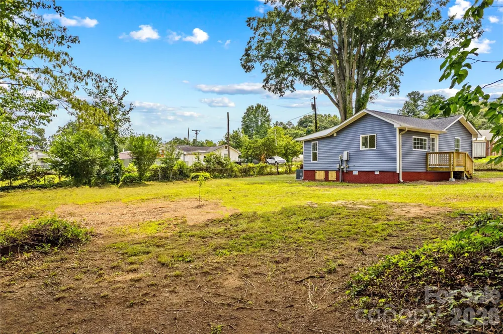 715 Central Avenue Landis, NC 28088