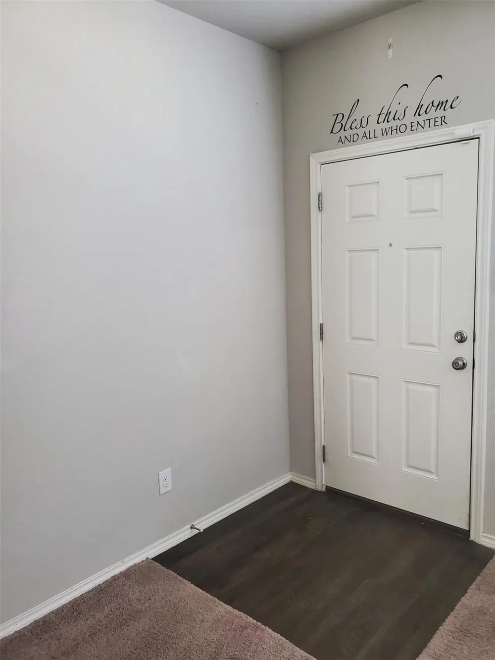 7120 Quarter Moon Comfort, TX 78109