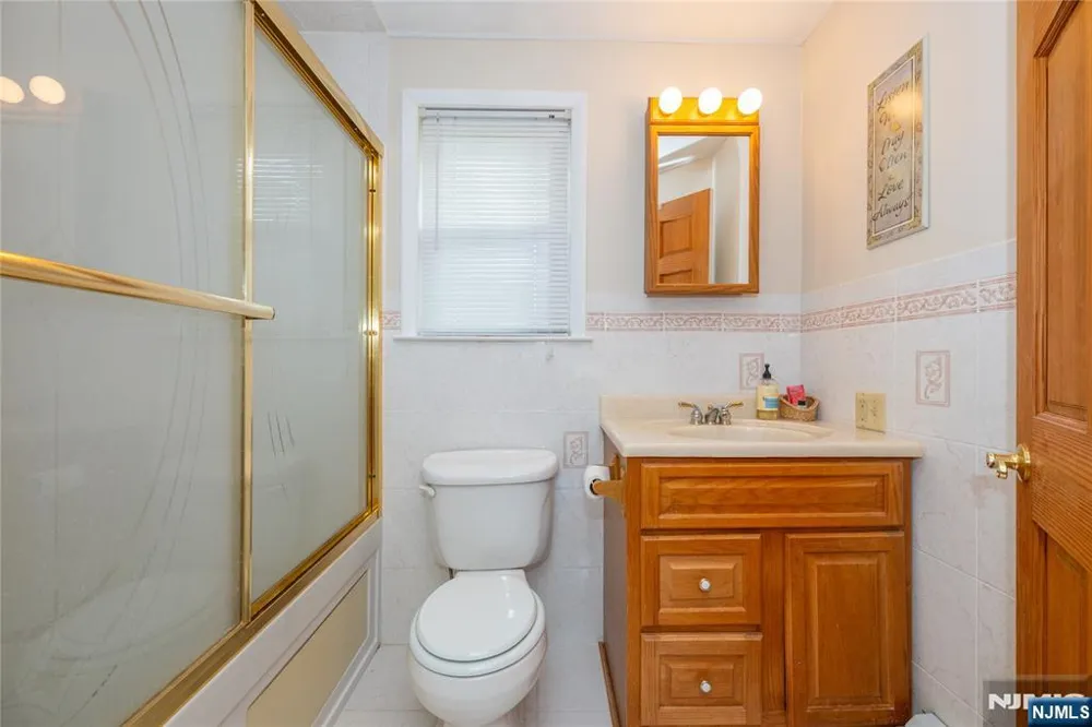 7 Oswego Avenue Par-Troy Hills, NJ 07034