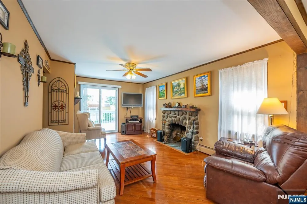 7 Oswego Avenue Par-Troy Hills, NJ 07034