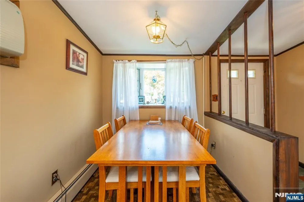 7 Oswego Avenue Par-Troy Hills, NJ 07034