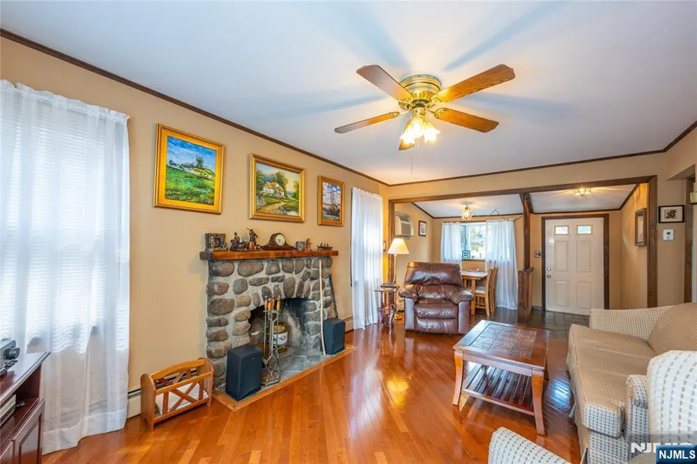 7 Oswego Avenue Par-Troy Hills, NJ 07034