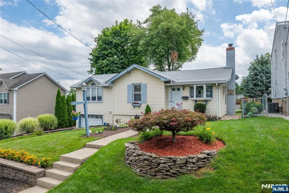 7 Oswego Avenue Par-Troy Hills, NJ 07034