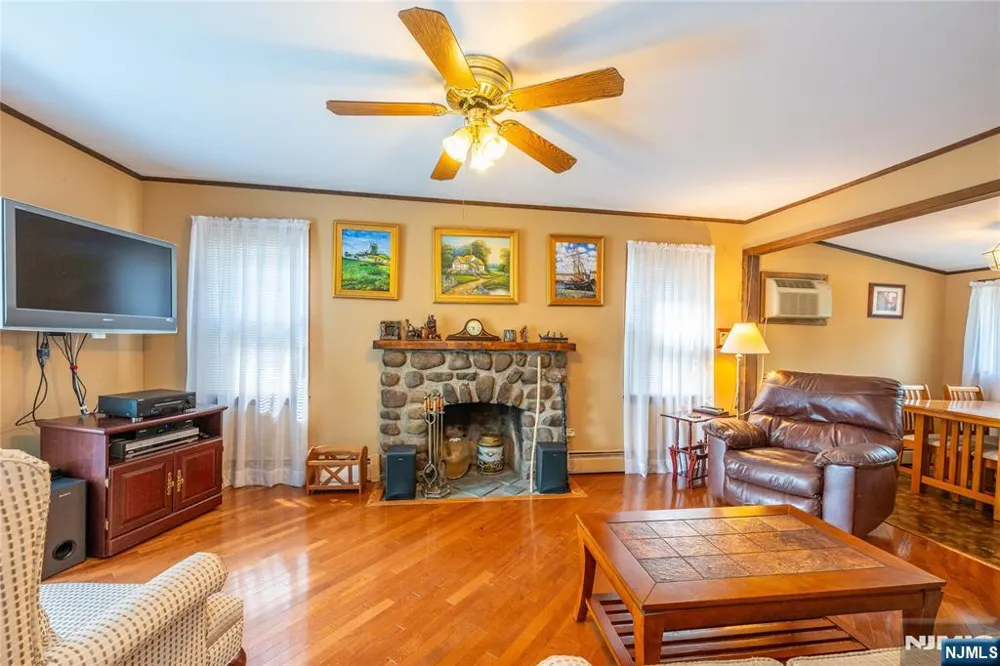 7 Oswego Avenue Par-Troy Hills, NJ 07034