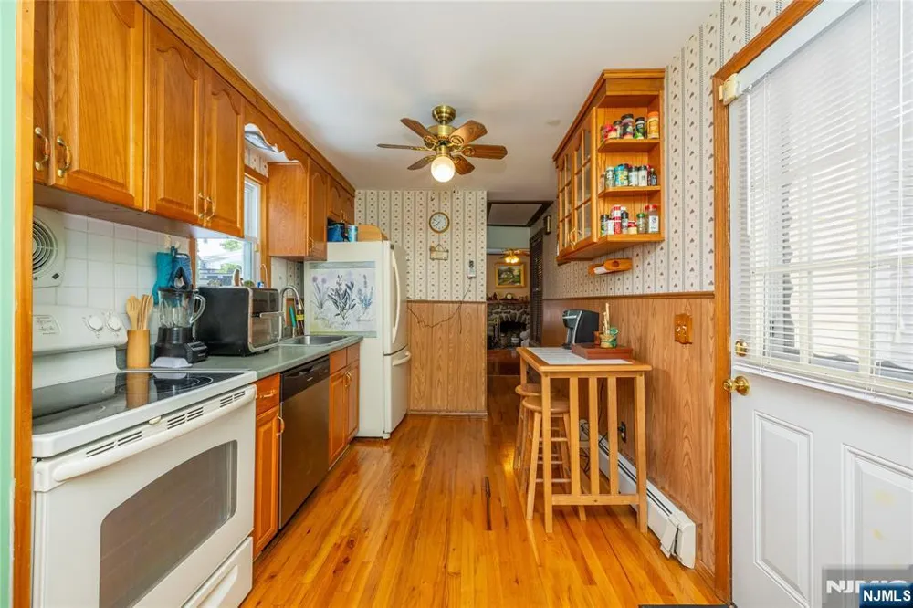 7 Oswego Avenue Par-Troy Hills, NJ 07034