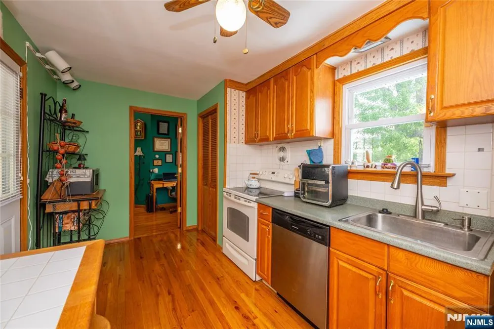 7 Oswego Avenue Par-Troy Hills, NJ 07034