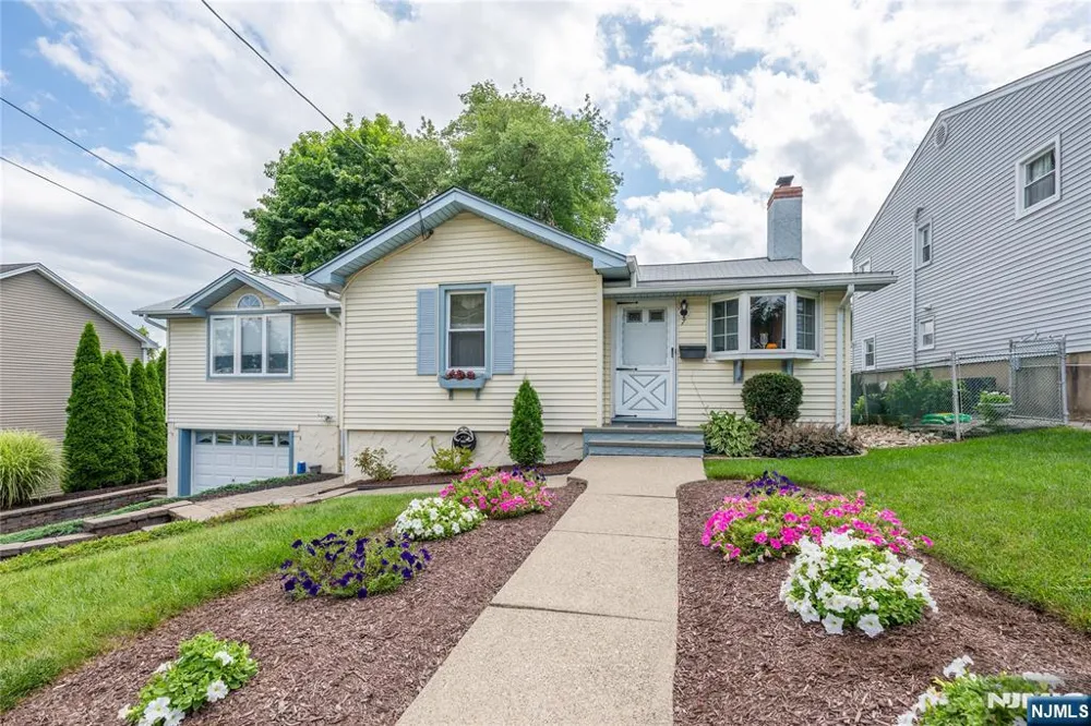 7 Oswego Avenue Par-Troy Hills, NJ 07034