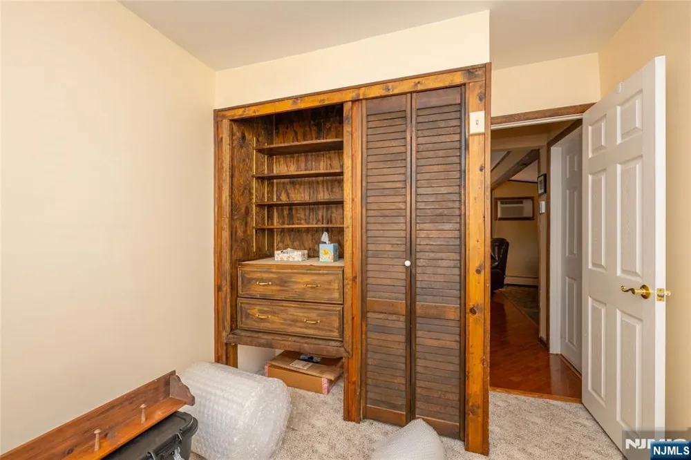 7 Oswego Avenue Par-Troy Hills, NJ 07034