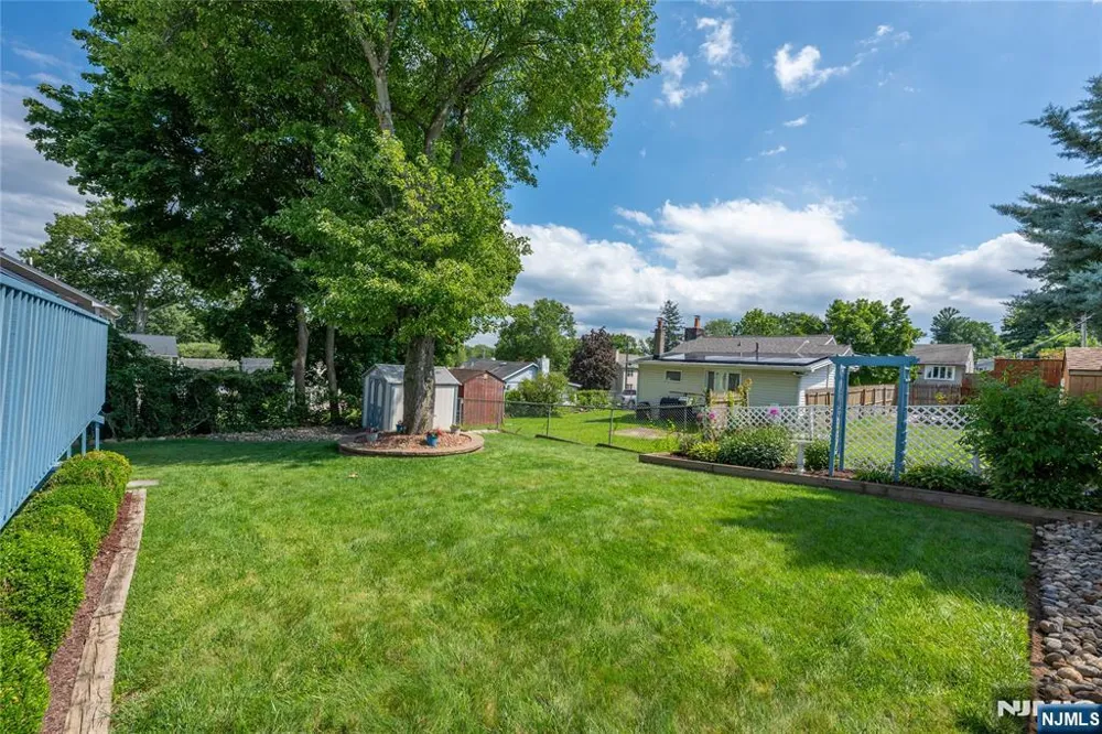 7 Oswego Avenue Par-Troy Hills, NJ 07034